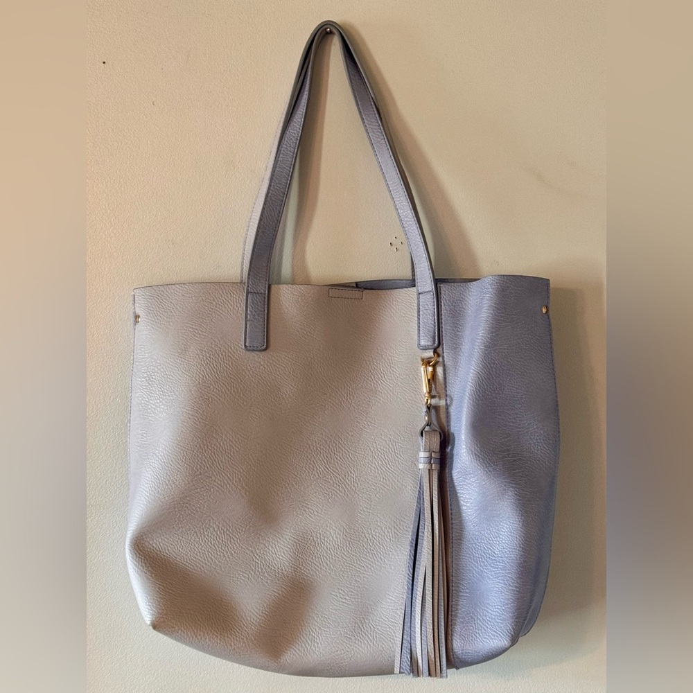 Women's Two-Tone Light Lavender and Lilac Tote Bag with Tassel